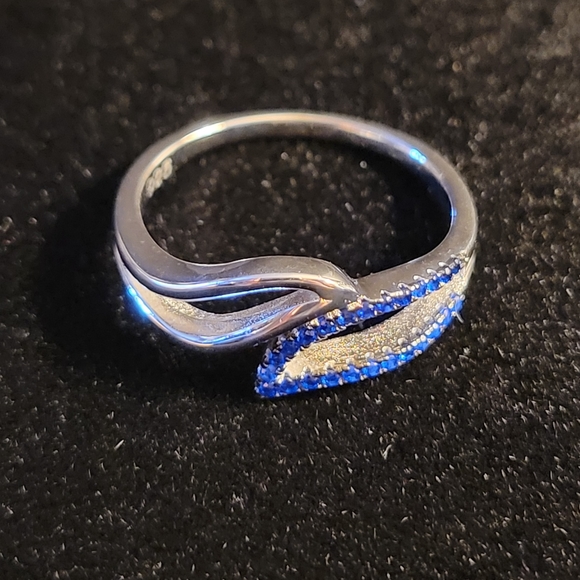 Solid 925 Sterling Silver Blue Wave Ring - Picture 3 of 5